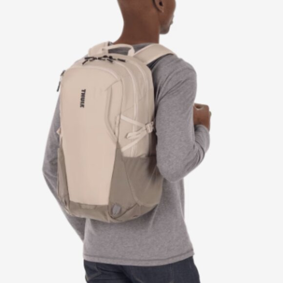Thule EnRoute Backpack 23L - Pelican Gray/Vetiver Gray - Picture 2 of 9